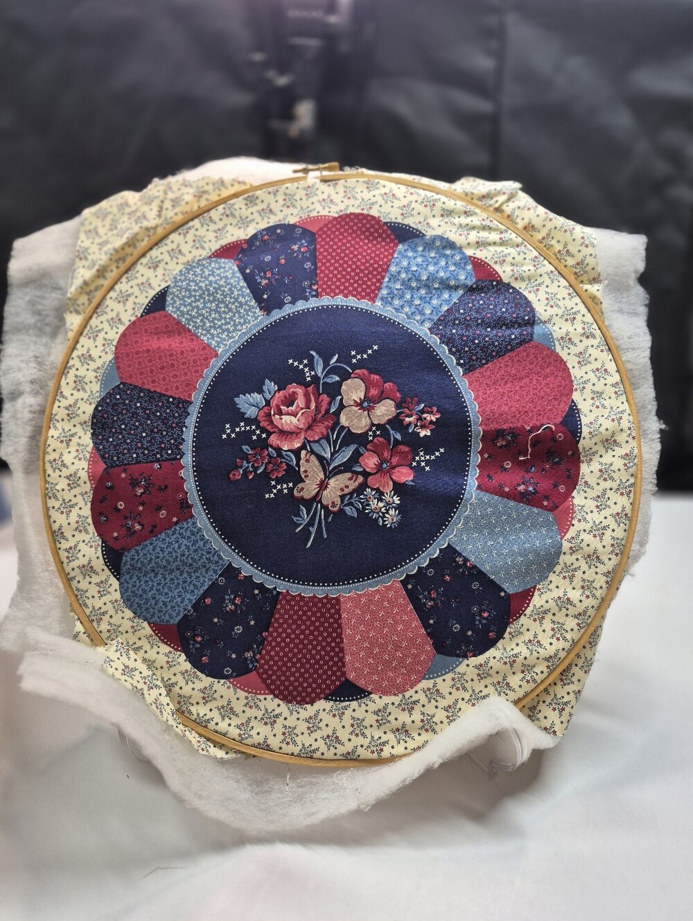 Vintage 1990 Quilted Fabric Wall Hanging in Embroidery Hoop,Floral Quilt Pattern